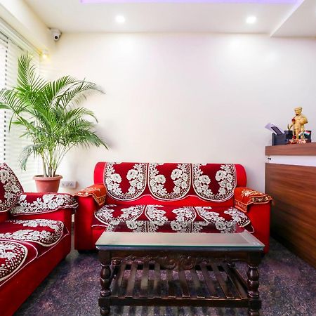Hotel O Champion Comfort Near Hosahalli Metro Station Bangalore Buitenkant foto
