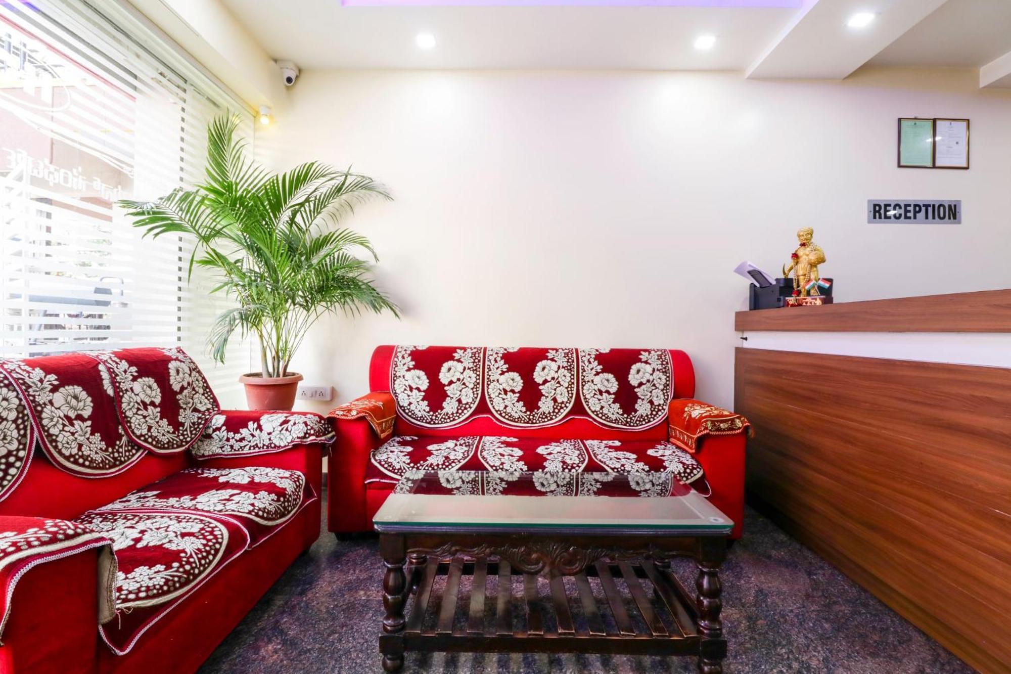 Hotel O Champion Comfort Near Hosahalli Metro Station Bangalore Buitenkant foto