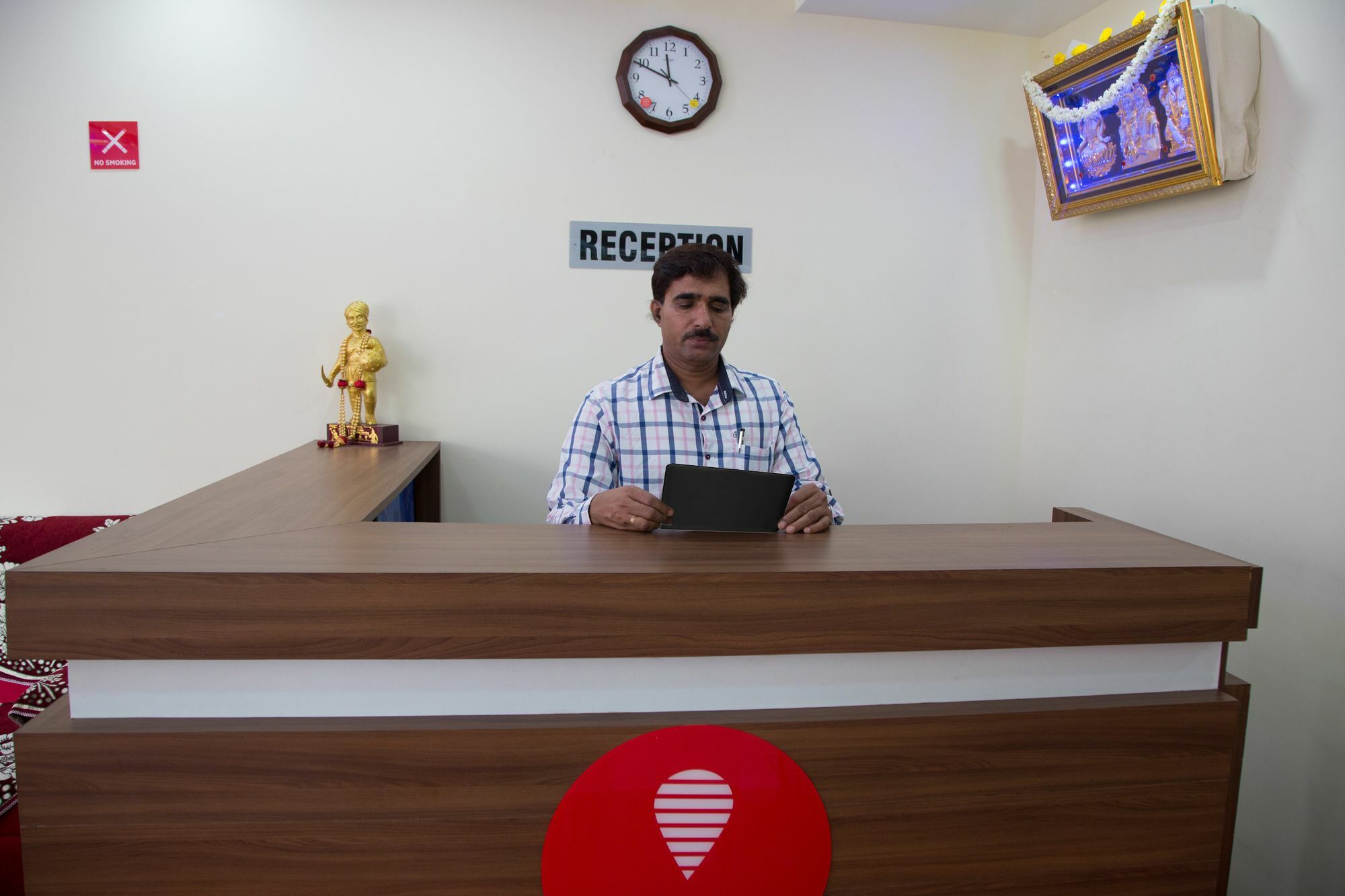 Hotel O Champion Comfort Near Hosahalli Metro Station Bangalore Buitenkant foto