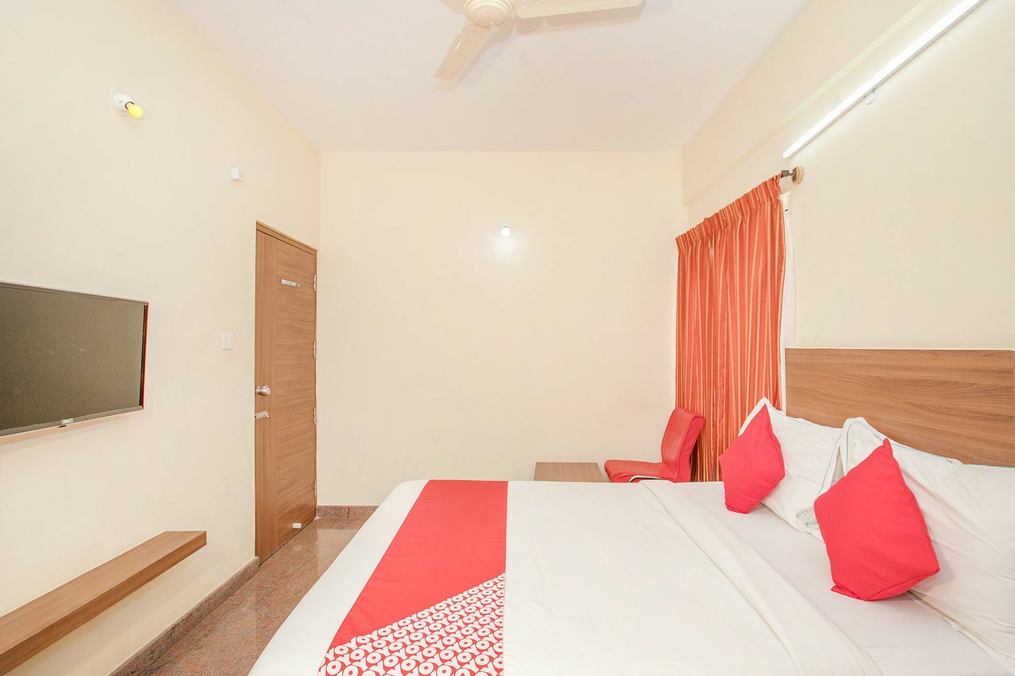 Hotel O Champion Comfort Near Hosahalli Metro Station Bangalore Buitenkant foto